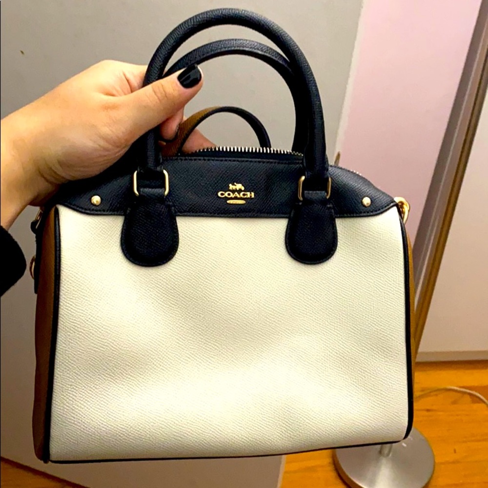 Coach crossbody bag like in excellent condition!